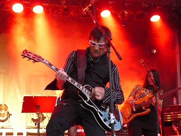 Chanteur compositeur quebecois Stefie Shock