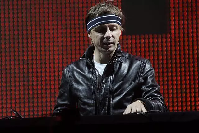 DJ francais celebre Martin Solveig