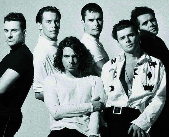 Photo Signée AC/DC Réimprimée - Format 8x11 - Groupe Rock Australien - Non Authentifiée
